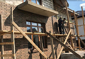Облицовка дома кирпичем Графит дуб евро формат